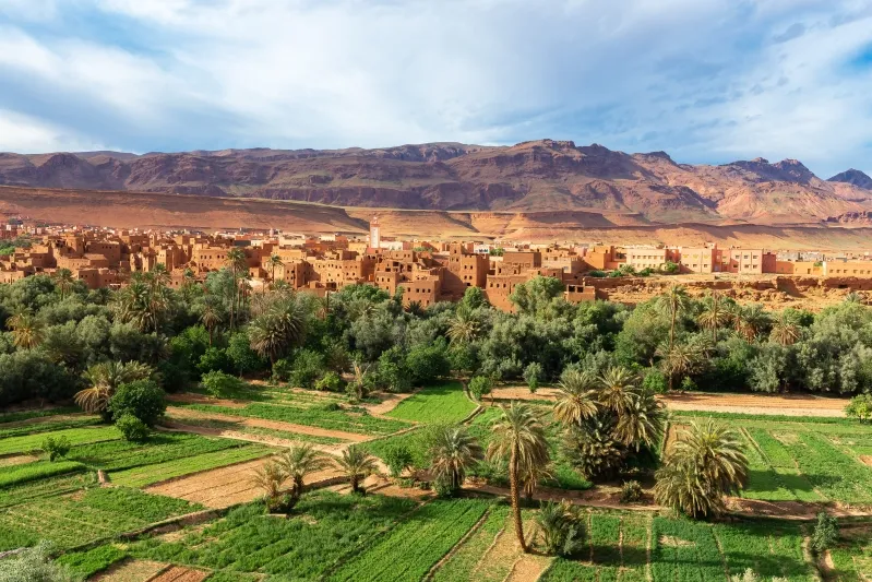 The Atlas Mountains in Morocco, showcasing rugged peaks and valleys, a backdrop to the imperial cities of Maroc.The Atlas Mountains in Morocco, showcasing rugged peaks and valleys, a backdrop to the imperial cities of Maroc.